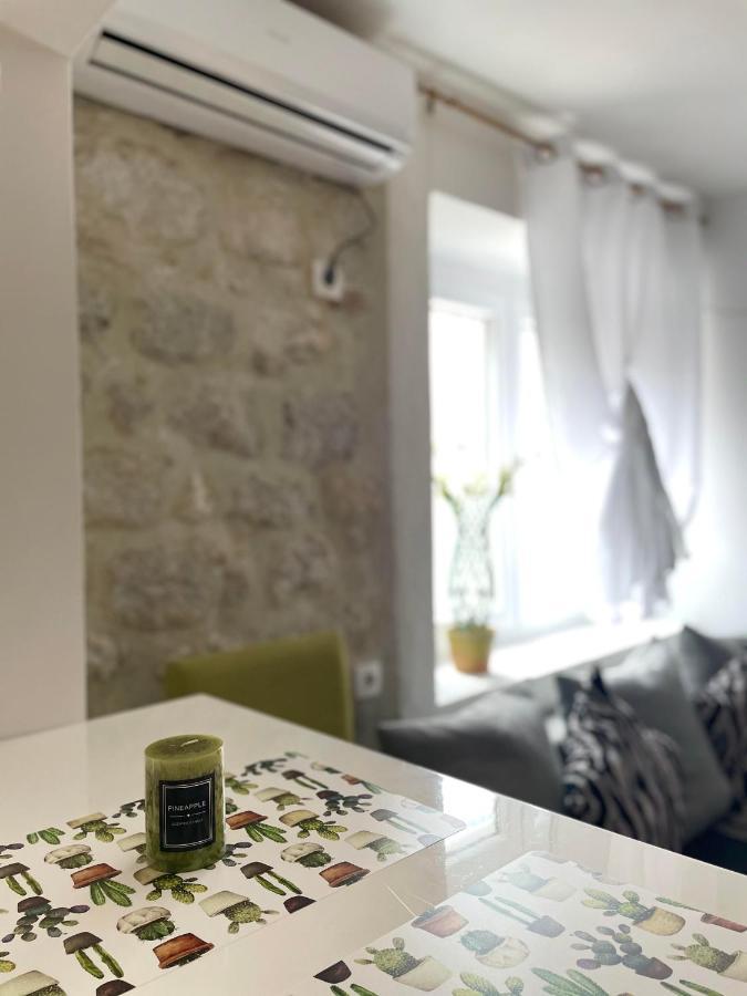 Cozy Little House Kotor Apartment Екстериор снимка