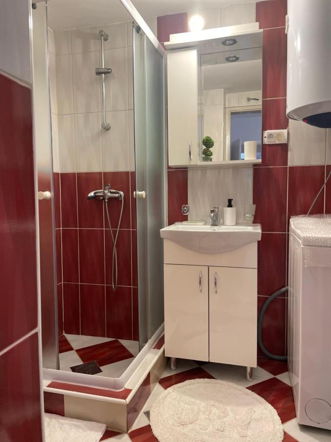 Cozy Little House Kotor Apartment Екстериор снимка